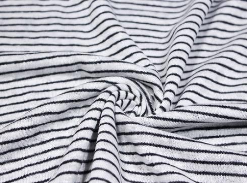 Jersey di lino lavorato a maglia: la moderna fusione di tradizione e innovazione nel tessile